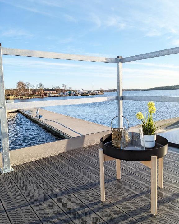Vastervik Apartment | Schwimmendes Haus Biene auf dem Wasser inkl. Boot