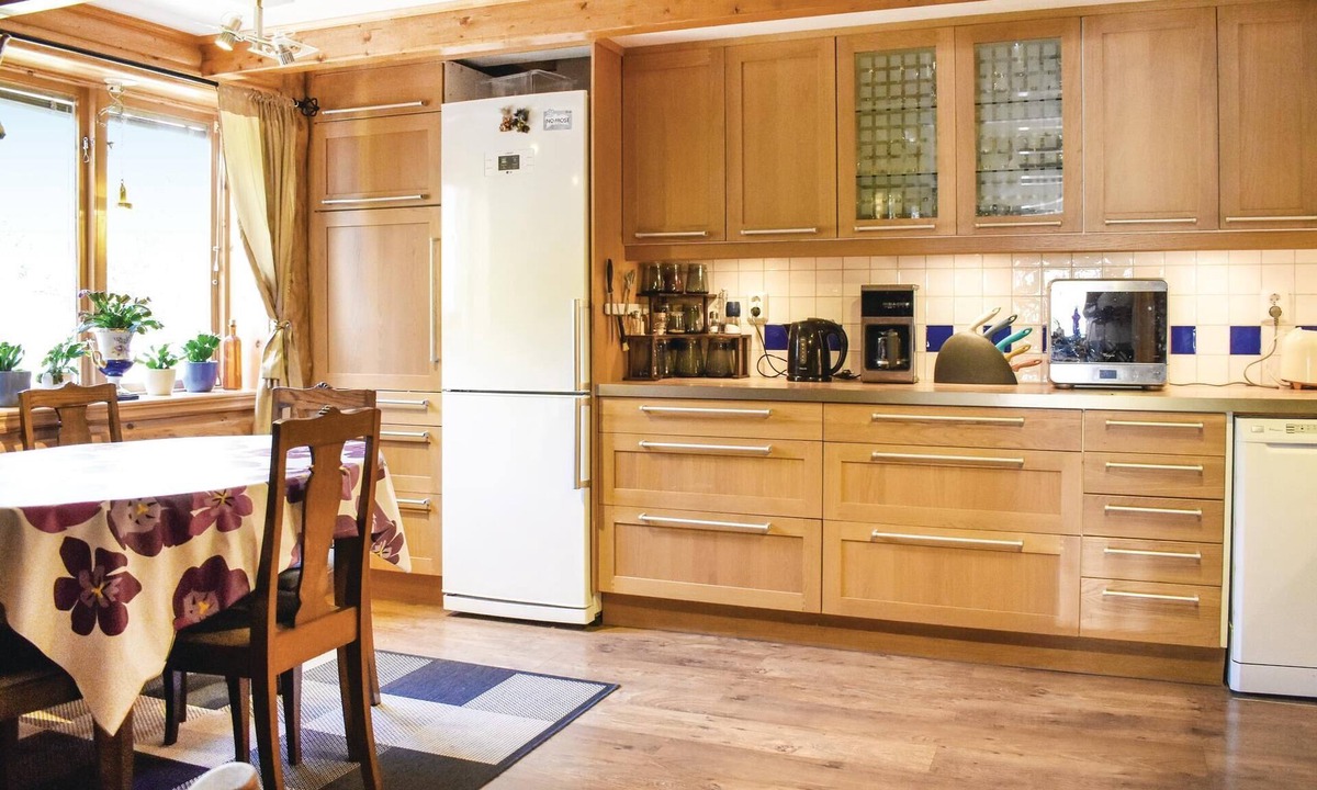 Fagelmara House | Secluded cottage on large plot in the forest.