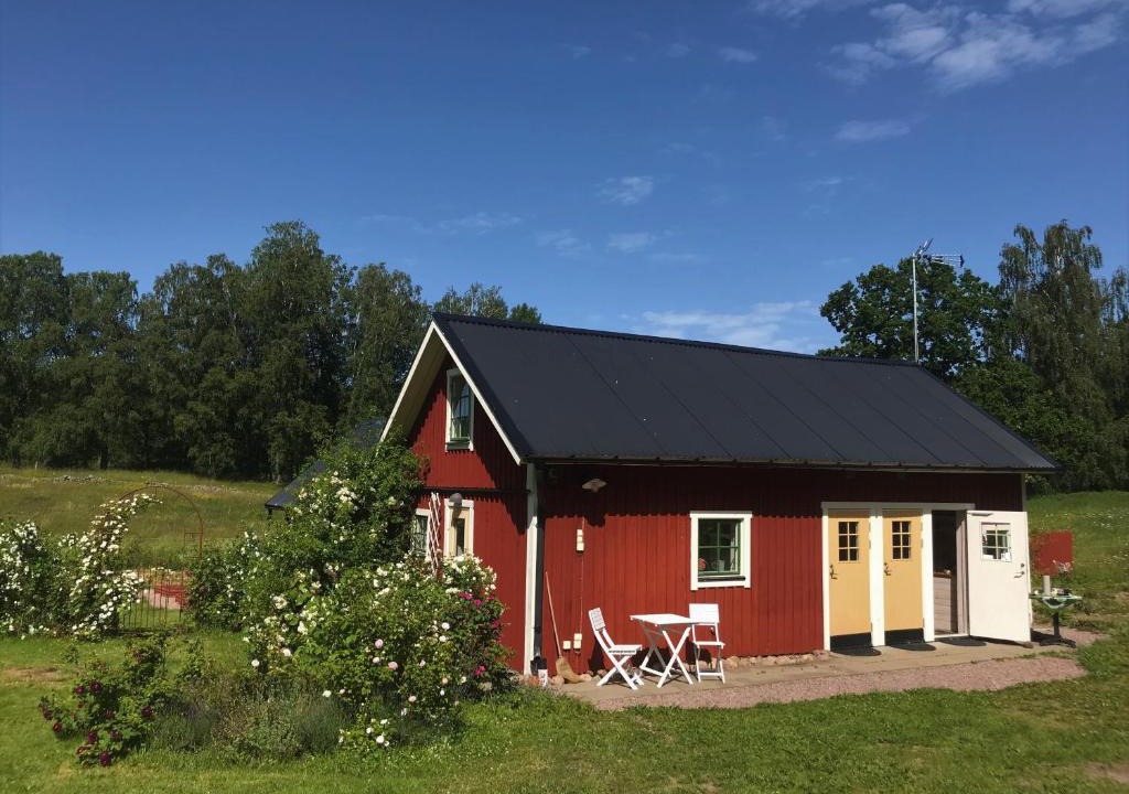 Axvall Bed & Breakfast | Sjöbacken Gård
