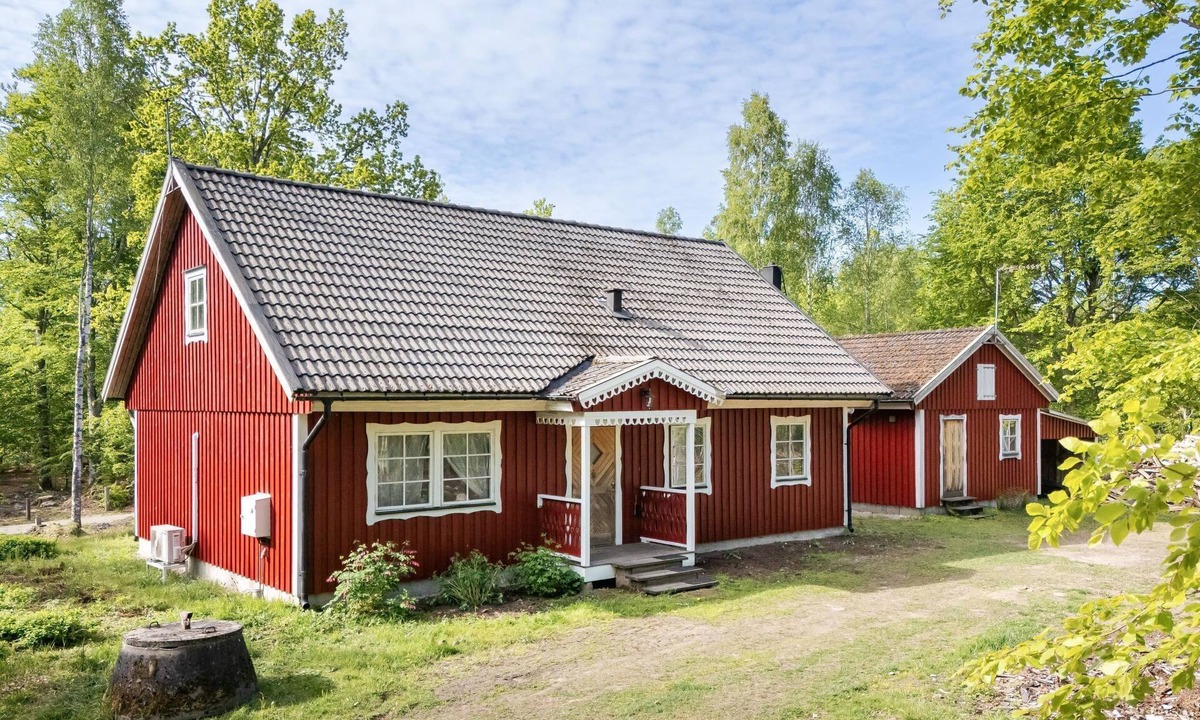 Vaxjo Municipality House | Skärvudde Villan by Interhome