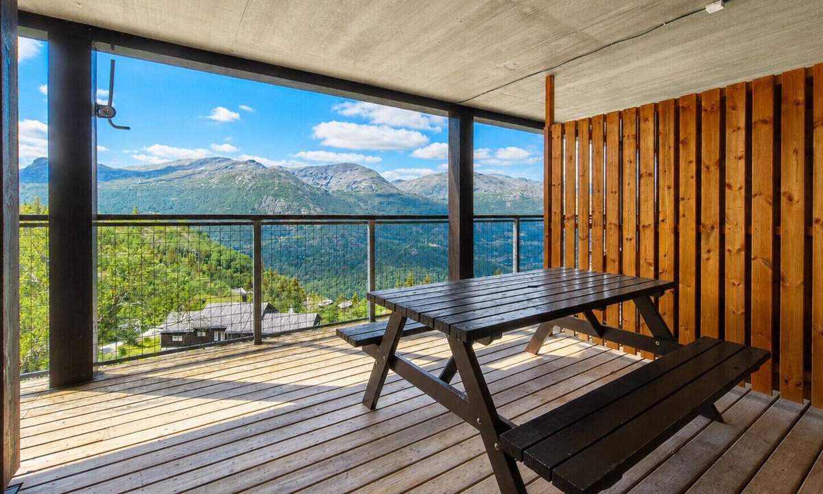 Hemsedal Apartment | Ski in/Ski out and True Mountain Charm