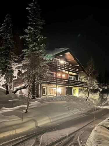 Atra Apartment | SKI INN/OUT - 4-room apartment w/3 bedroom