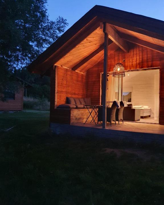 Tomelilla House | Skogsbäckens stugby AB