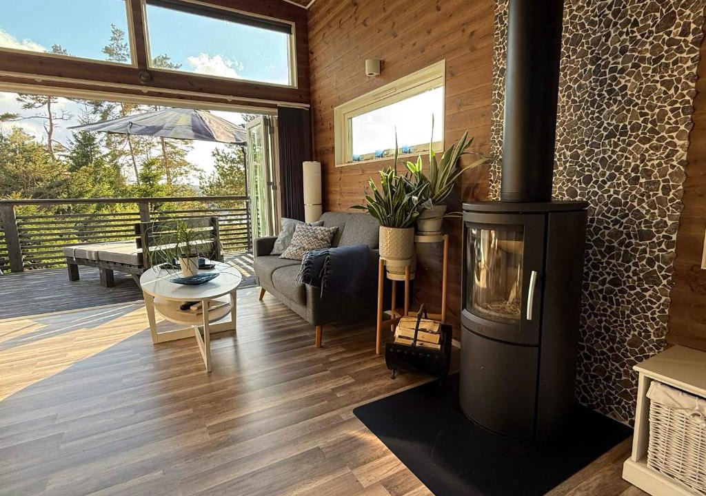 Munkedal House | Skogsviken Guesthouse