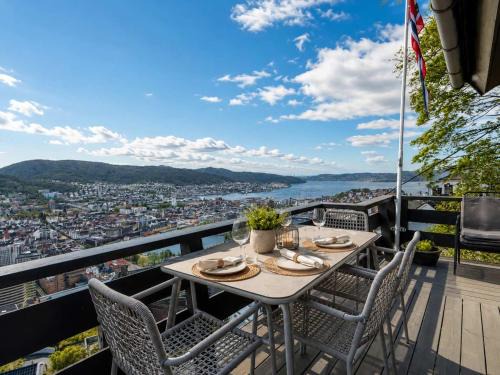 Bergen City Centre House | Skyline View - Nordic Villa Above Bergen