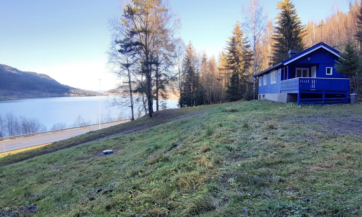 Tretten House | Small Blue House - Overview Losna