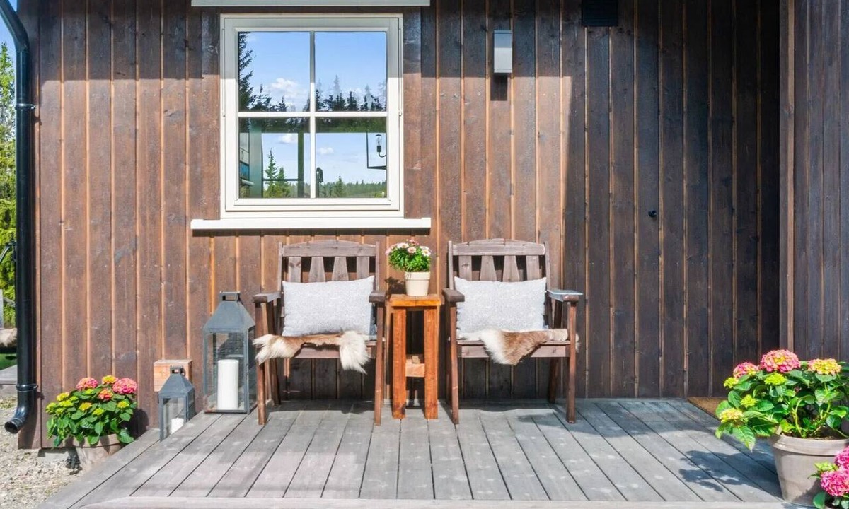 Gol Municipality Cottage | Solglimt, cabin in Golsfjellet with jacuzzi