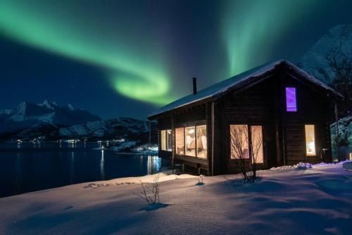 Tromso House | Sommarbukt Tind - Luxury Fjord Lodge near Tromsø