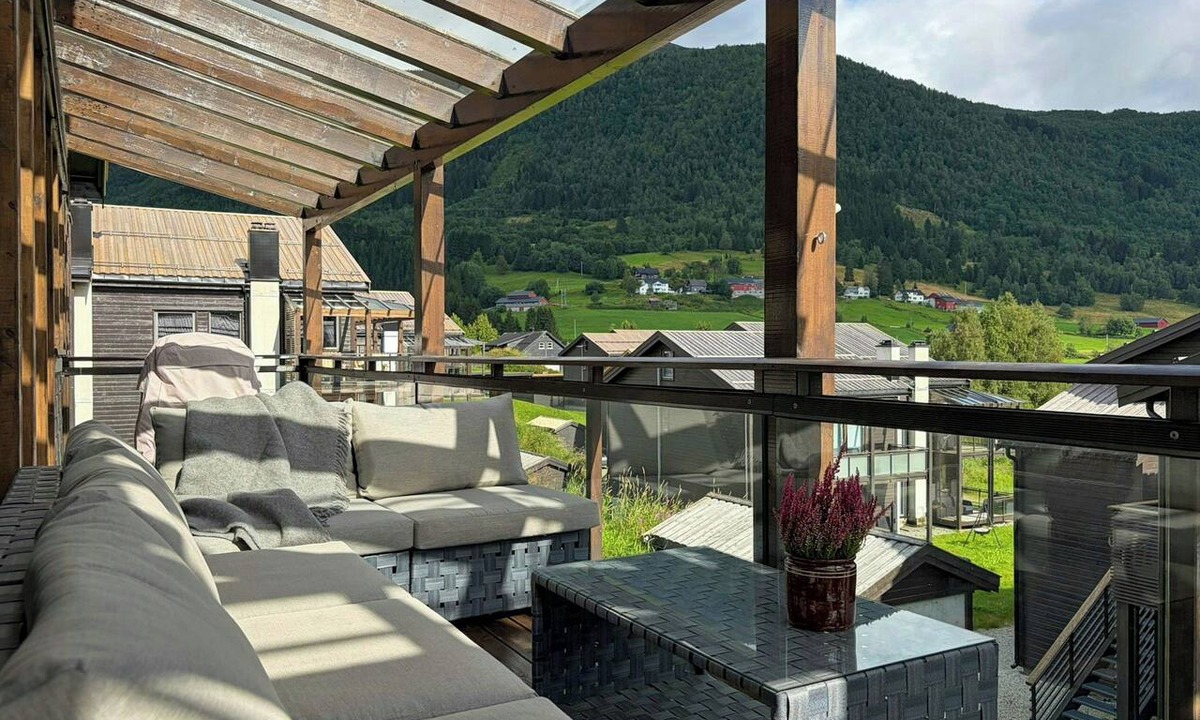 Myrkdalen Apartment | Spacious apartment with balcony in Myrkdalen