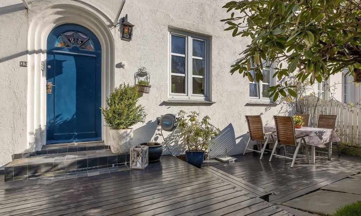 Bergenhus Apartment | Spacious Bergen Apartment with Terrace & Parking