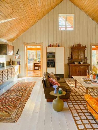 Tvaaker House | Spacious Farm By Åkulla Beech Forests