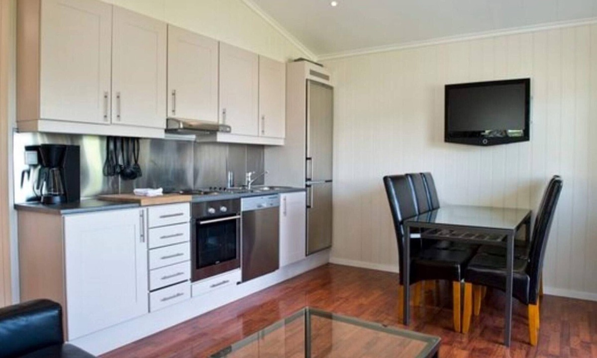 Kinsarvik House | Spacious Holiday Home in Kinsarvik