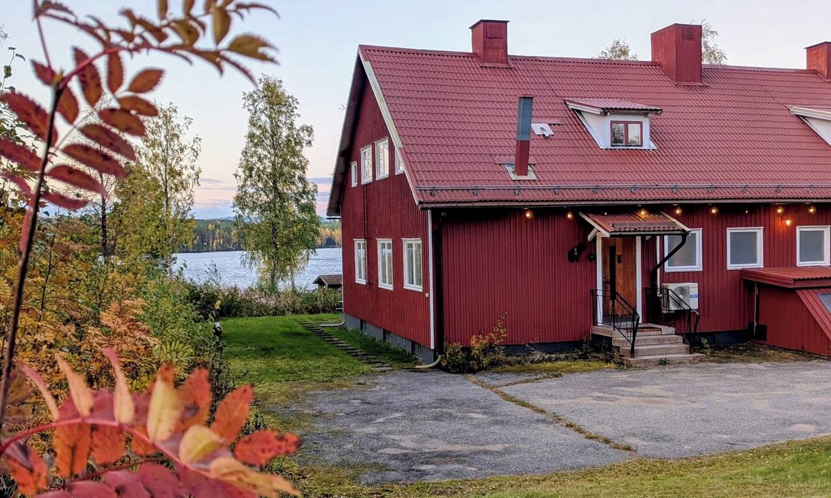 Ytterhogdal Resort | Spacious homes with river views