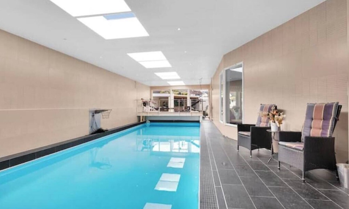 Stavanger Villa | Spacious villa with private pool, 5 bedrooms and 5 bathrooms