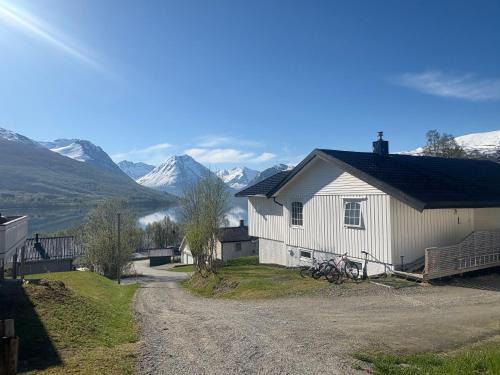 Tromso Apartment | Spectacular Fjord Views 20 Min from Tromsø & Mountain Trails