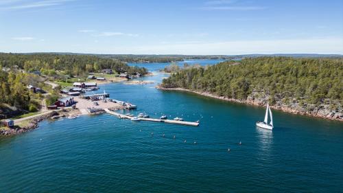 Odkarby Boat Rental | Spend a night on a Sailing Boat