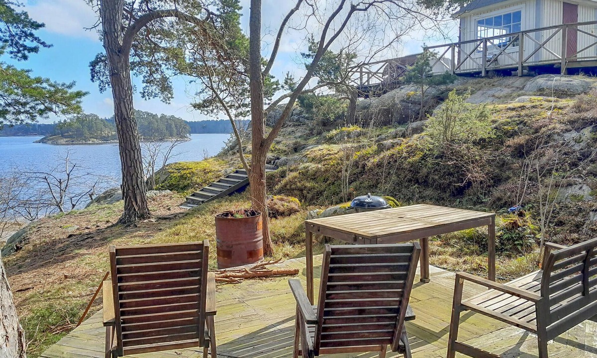 Varmdo House | Spend an idyllic holiday in a holiday home in the Swedish archipelago.