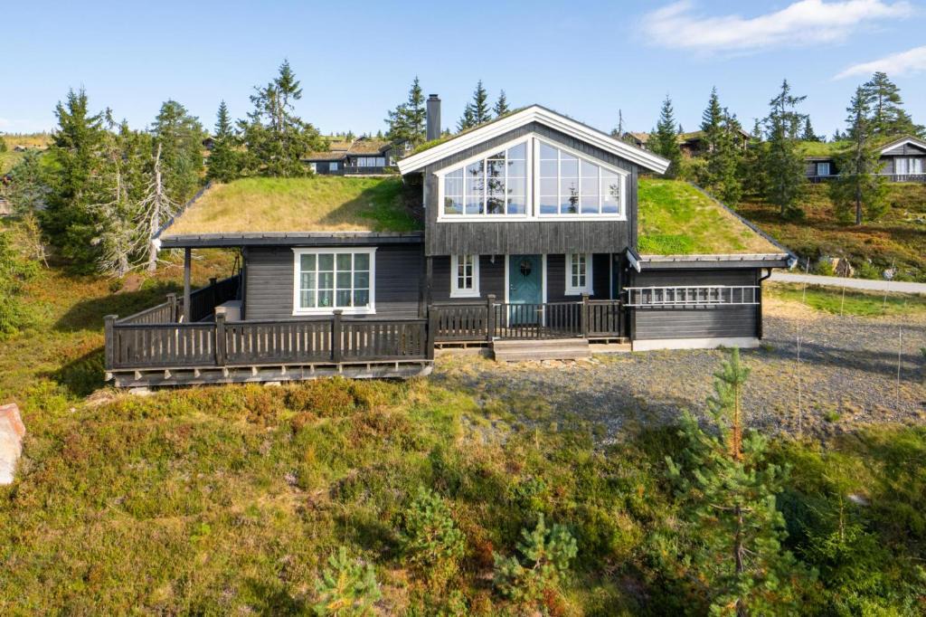 Loten Municipality House | Stæren · Natur, Bål & Ski · Budor · 60 min OSL