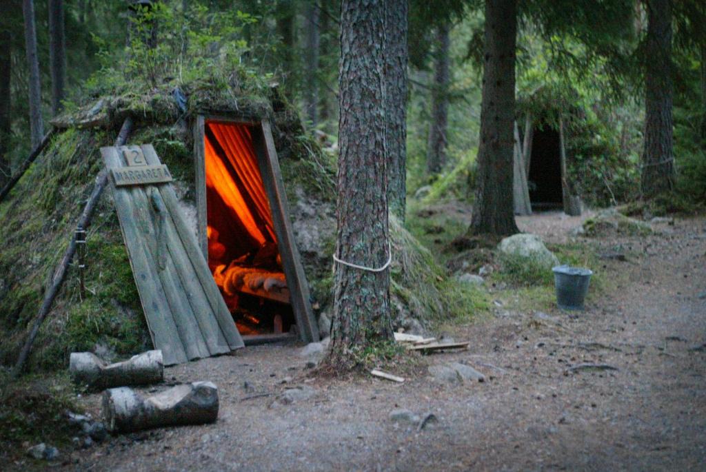 Skinnskatteberg Municipality Cabin | STF Kolarbyn Eco-Lodge