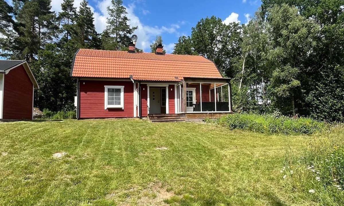 Paryd Cottage | Stillamålen, the cozy Swedish house in the middle of the forest. Dog friendly
