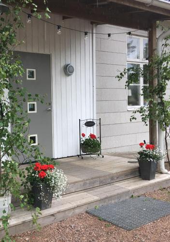 Kristinehamn Bed & Breakfast | Stor lägenhet i Elofstorps Missionshus