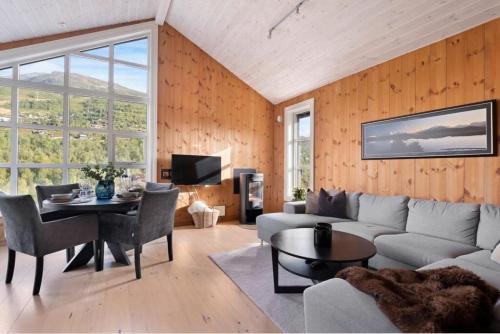Oye Apartment | Stranda Fjellgrend, 2 bedrooms and loft 96B