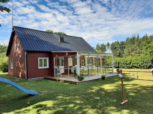 Klintehamn House | Strandnära för den stora familjen