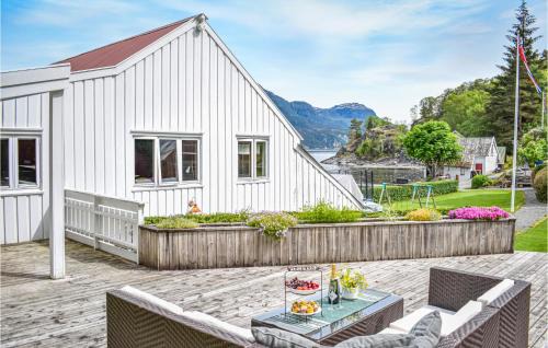 Suldal Apartment | Stunning Apartment In Hebnes With House Sea View