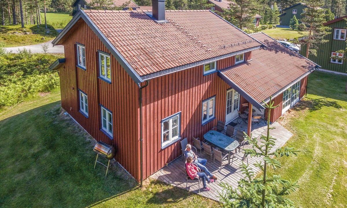 Øvre Ramse House | Stunning home in Dølemo with sauna