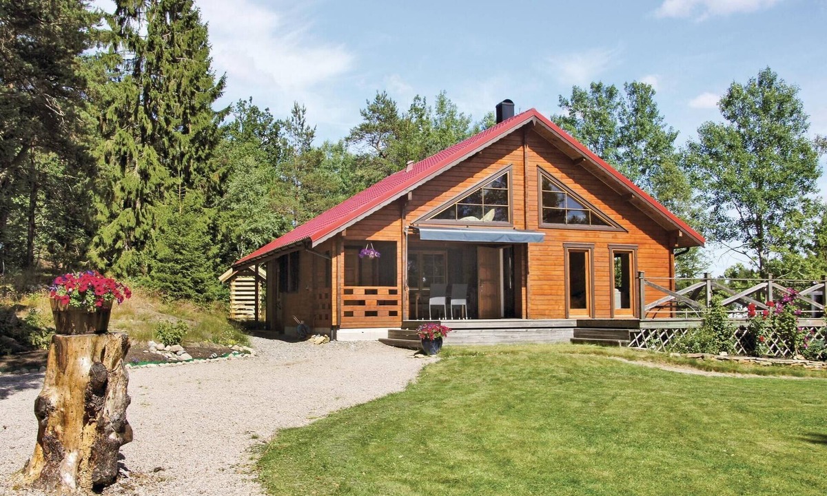 Fargelanda House | Stunning home in Färgelanda with WiFi