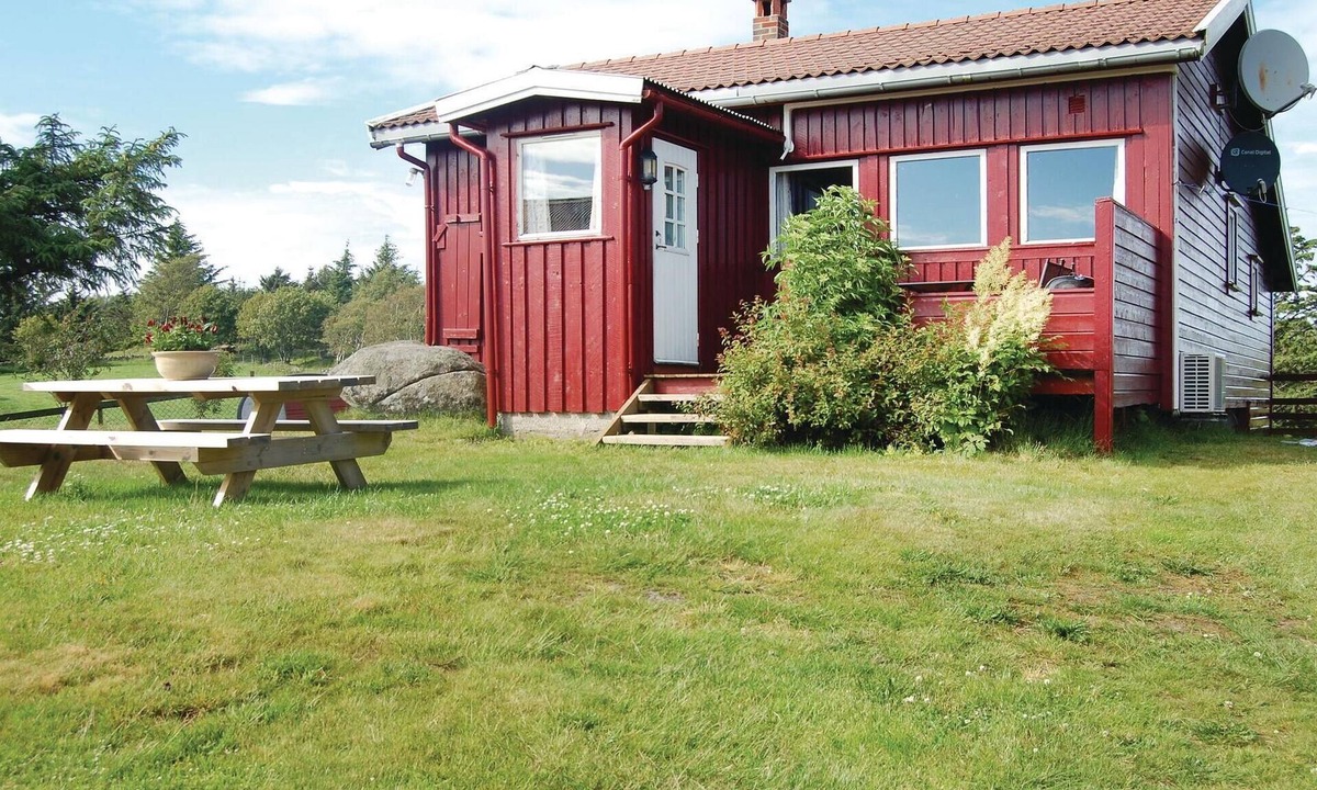 Farsund House | Stunning home in Farsund with WiFi