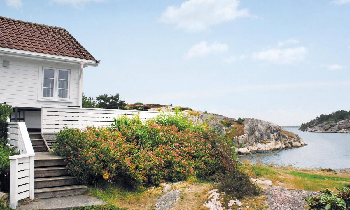 Flekkerøy House | Stunning home in Flekkerøy with WiFi