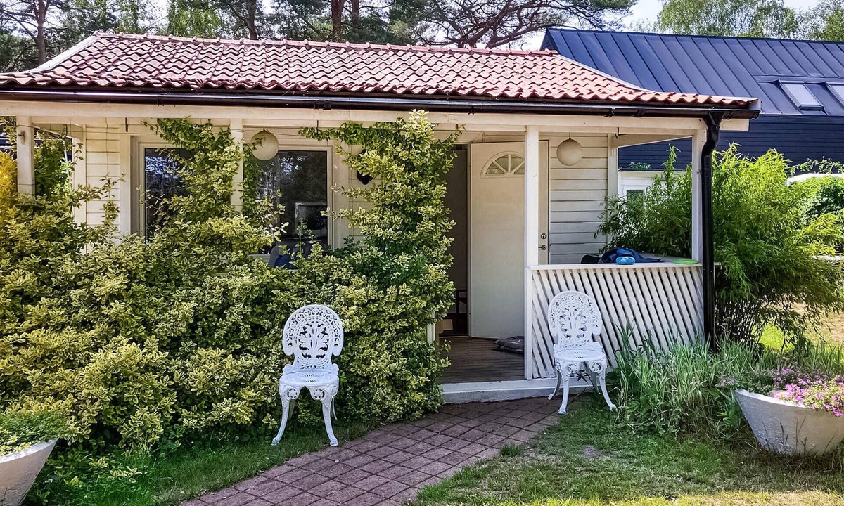 Ljunghusen House | Stunning home in Höllviken with WiFi