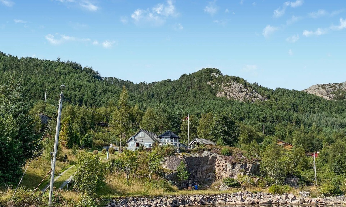 Fjaler House | Stunning home in Korssund with WiFi