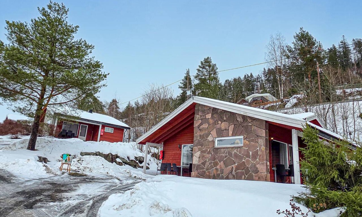 Hole House | Stunning home in Krokkleiva with sauna