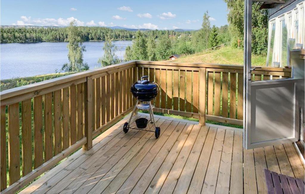 Rorvattnet House | Stunning Home In Rötviken With Kitchen