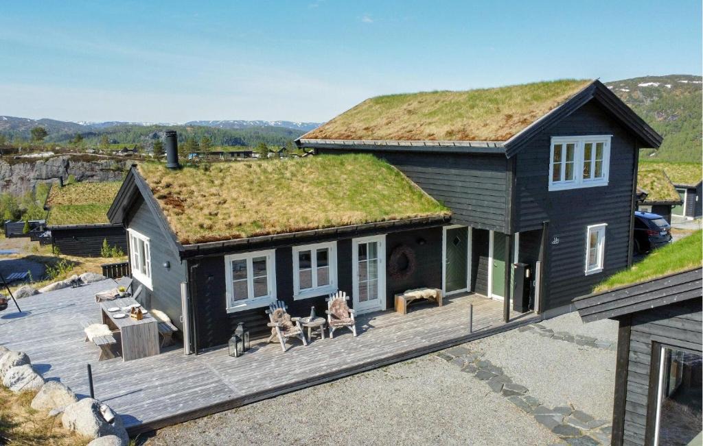 Fidjeland House | Stunning Home In Tjørhom With Sauna
