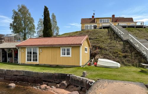 Tranas Municipality House | Stunning Home In Tranås With Lake View