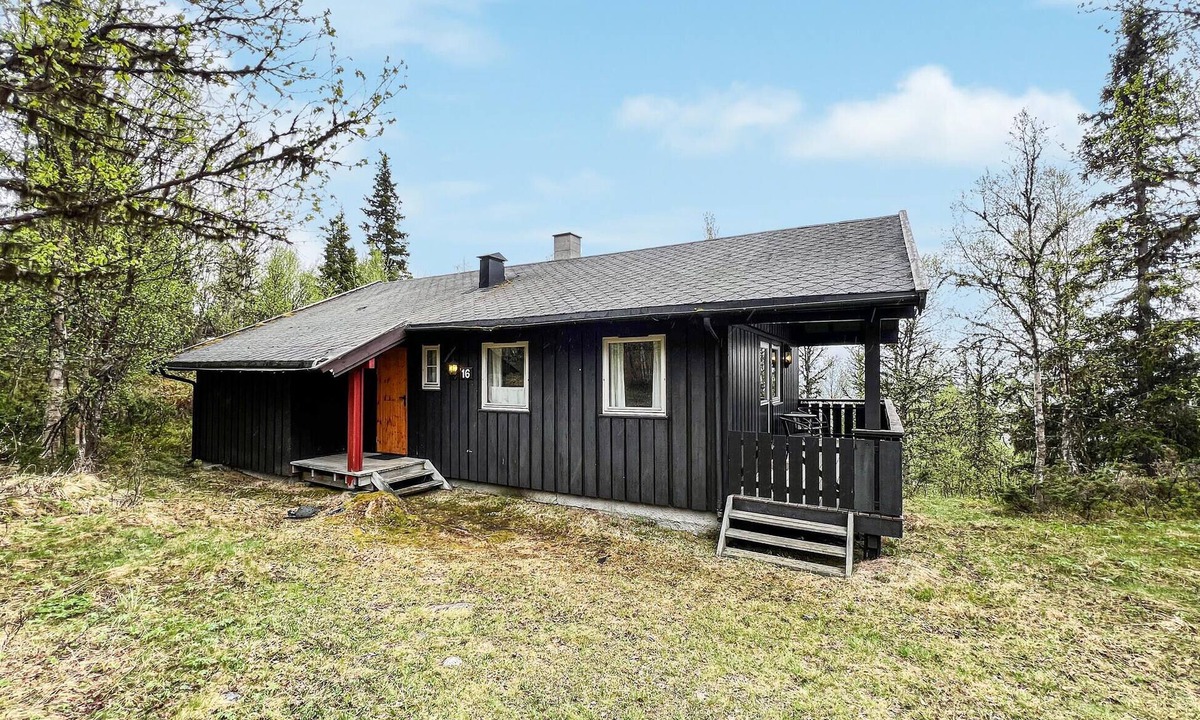 Nord-Fron House | Stunning home in Vinstra with sauna