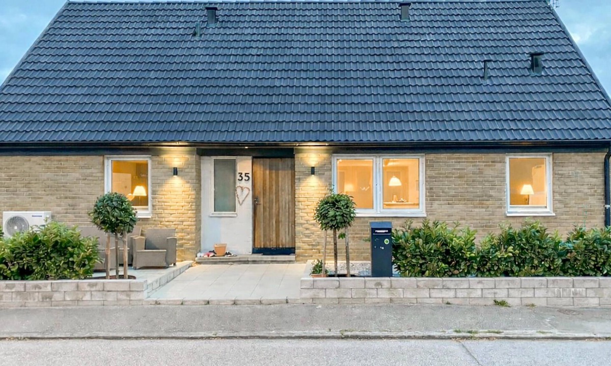 Solbacken-Halsobacken House | Stunning home in Ystad