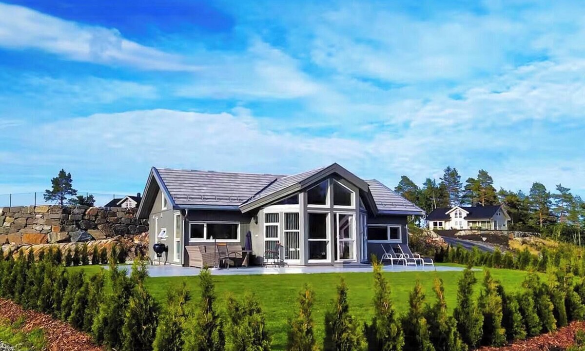Arendal House | Stylish cabin experience in beautiful surroundings