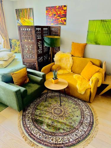Alesund Apartment | Stylish free parking Studio central with balcony