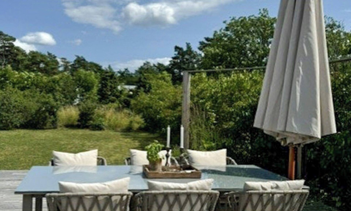 Byxelkrok House | Summer house with guest house in Byxelkrok
