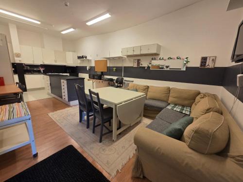 Svenshogen Hostel | Svenshögens vandrarhem
