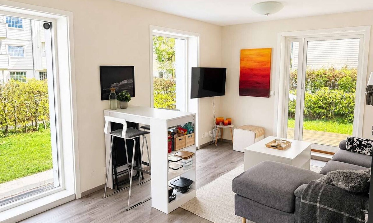 Bergenhus Apartment | The Sunset Marsh - JM7