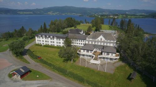 Selbu Hotel | Thon Hotel Selbusjøen