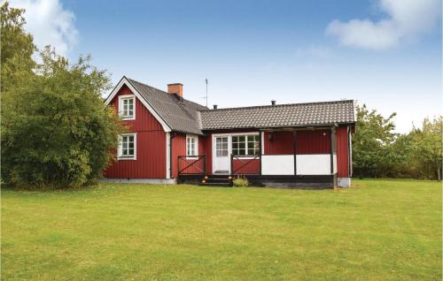 Storlinge House | Three-Bedroom Holiday Home In Borgholm