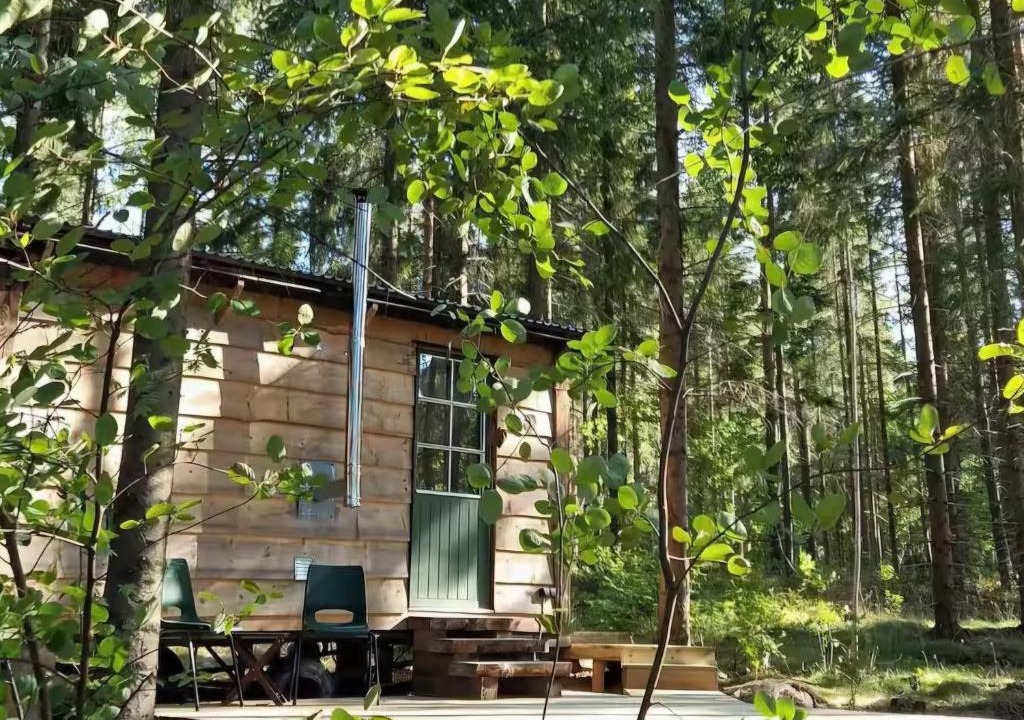 Saffle Municipality Ski Chalet | Tiny house Lugnet - forest and microfarm stay