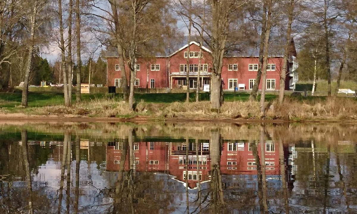 Unnaryd Hotel | Tiraholms hotell