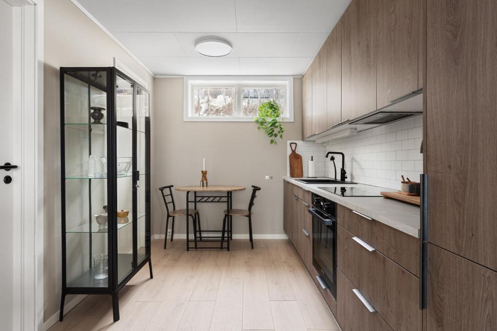Tromso Apartment | Tomasjord home, Bright and central